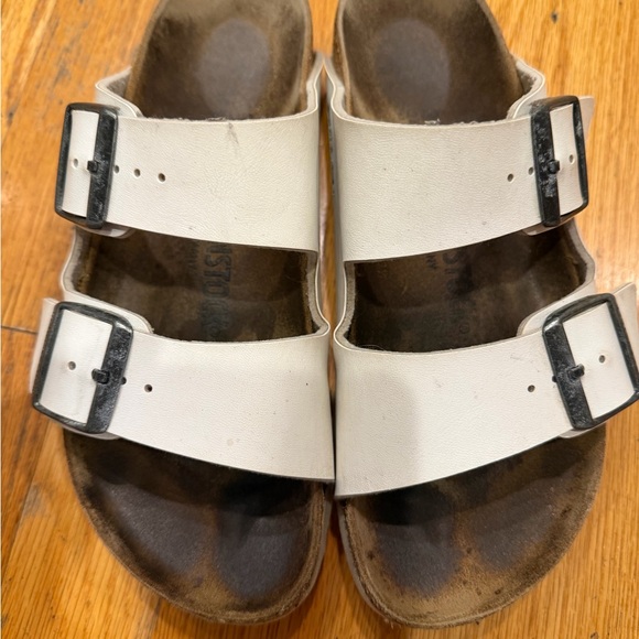 Birkenstock Cream Double-Strap Leather Sandals - Picture 5 of 8